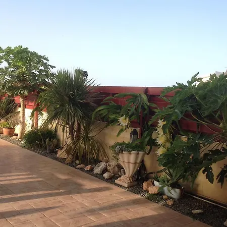 Вилла Carolyn Is A Luxury 4-bedroom With Private Pool In *