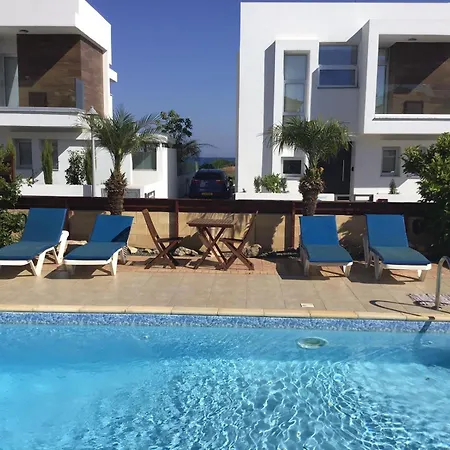 Carolyn Is A Luxury 4-bedroom With Private Pool In * Айя-Напа